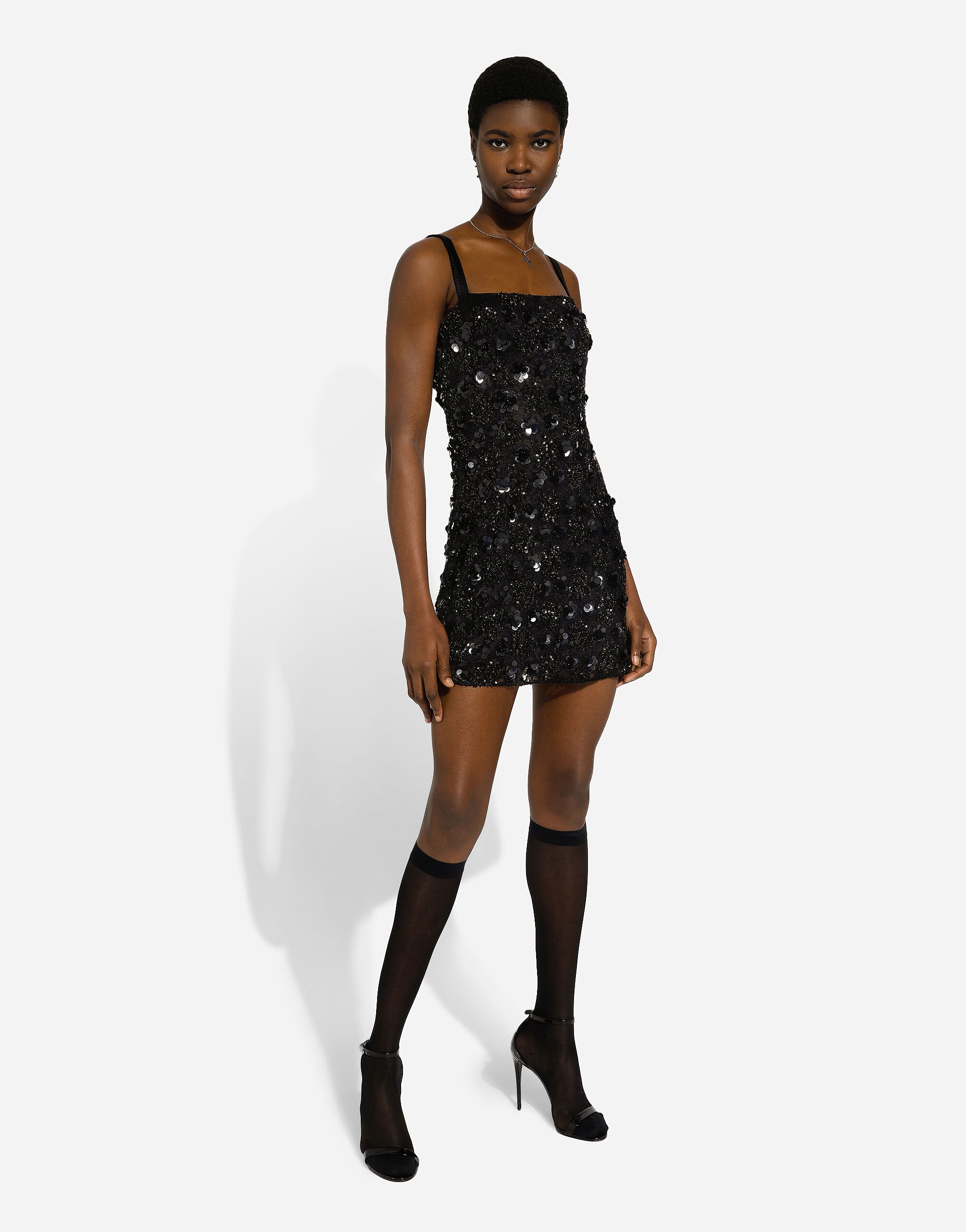 Short dress with sequin embellishment - 5