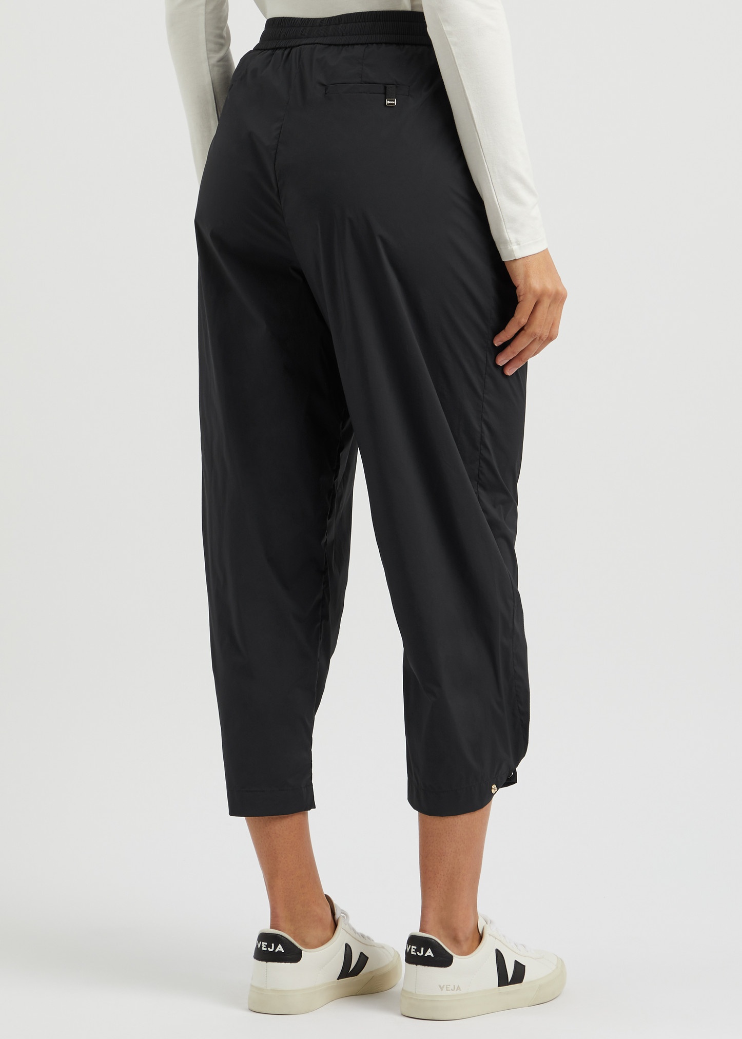 Cropped tapered nylon trousers - 3