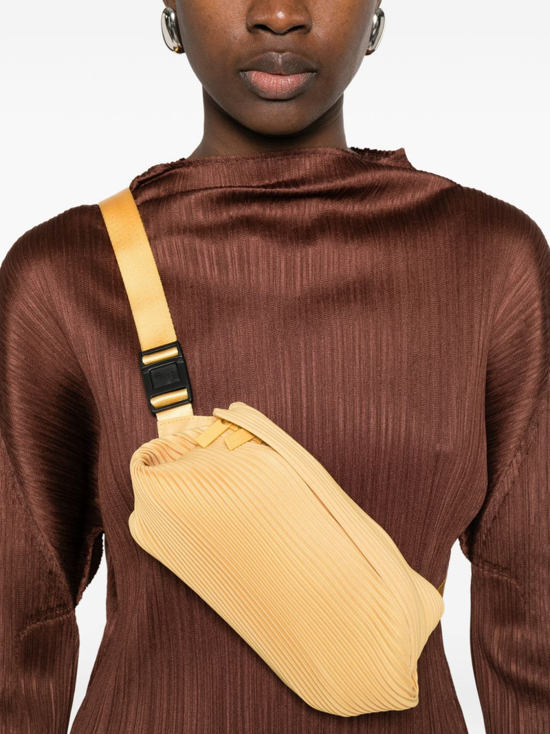 Pleats Please Issey Miyake pleated belt bag outlook
