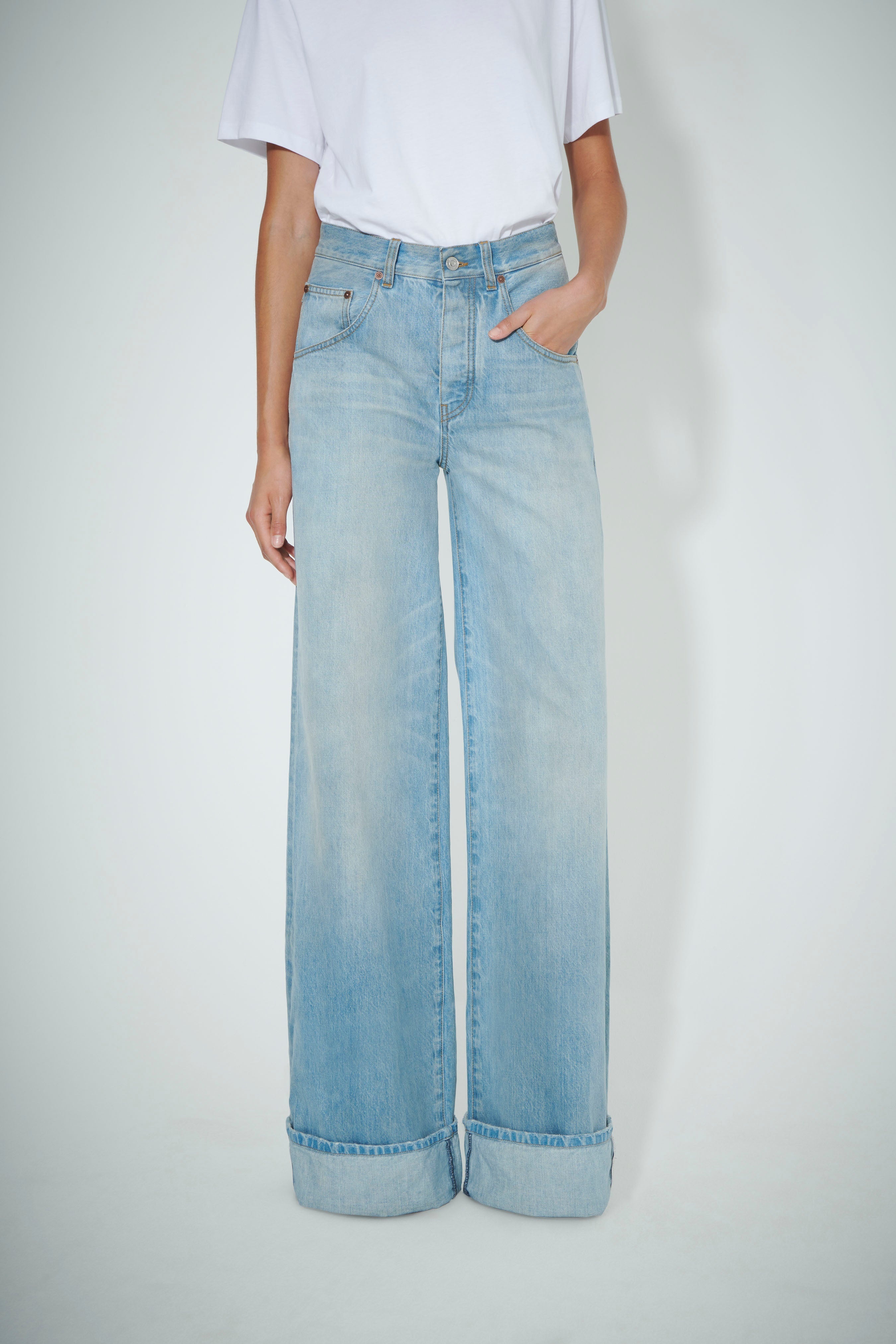Ella Jean in Sky-Blue Wash - 3