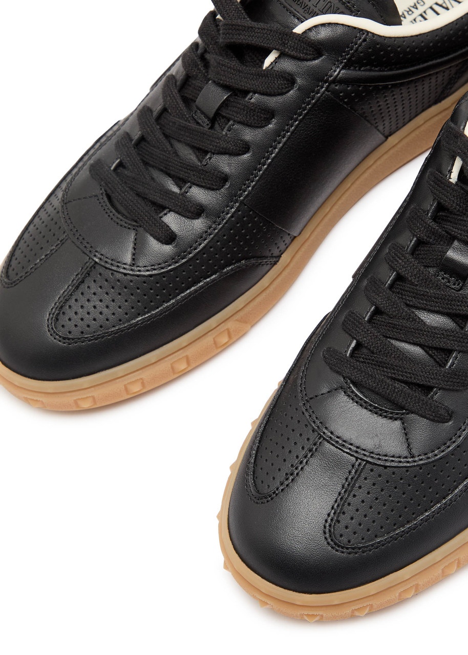 Valentino Garavani Upvillage Panelled Leather Sneakers - 3