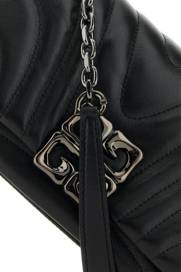 ショルダーバッグ・ポシェット Givenchy Black Leather Small 4G Soft Shoulder Bag 22381453_52331033_600.jpg