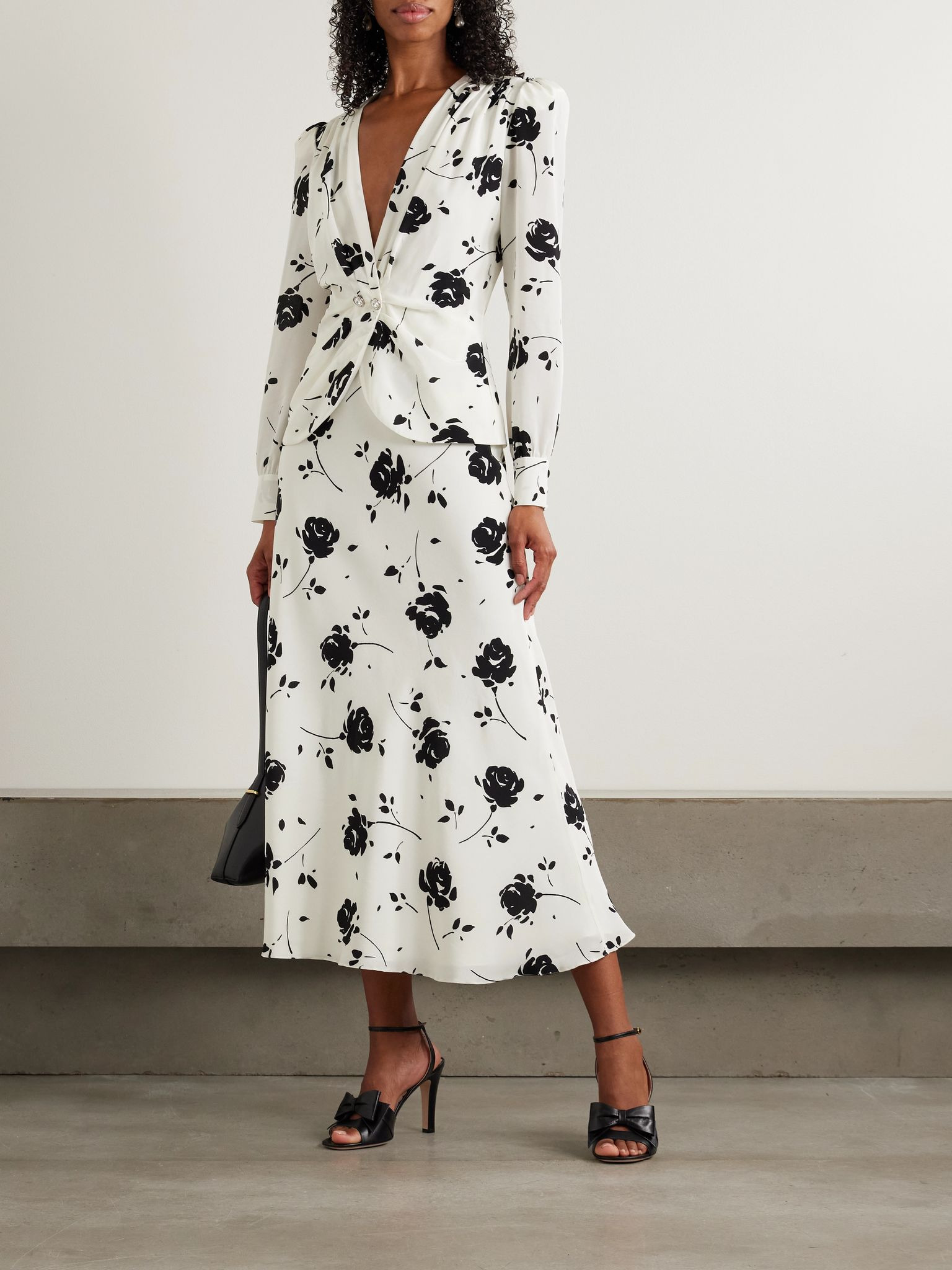 Embellished pleated floral-print silk crepe de chine midi dress White - 2