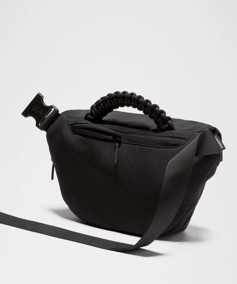 Curved Crossbody Bag with Top Handle 3L 3