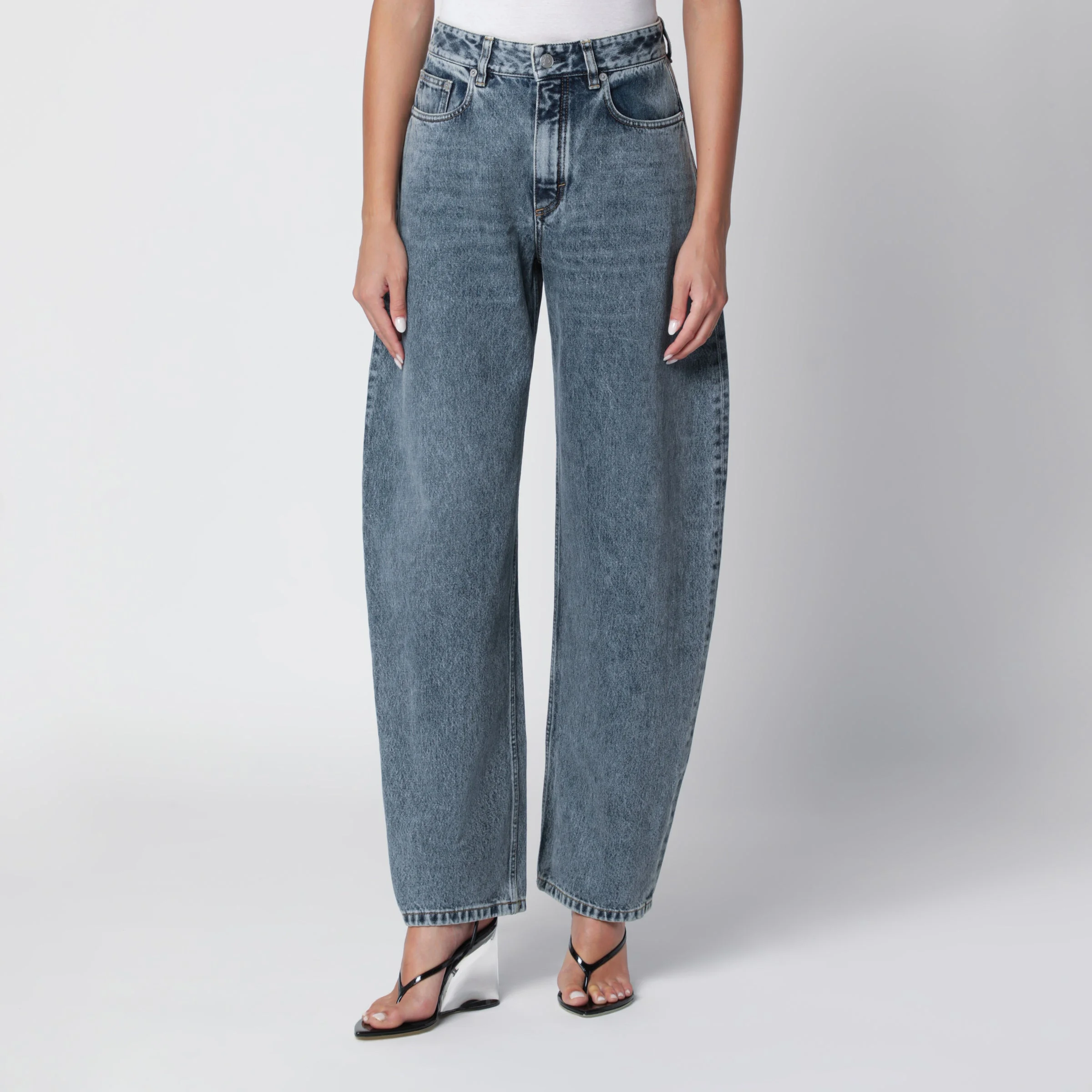 Rounded blue denim jeans - 1