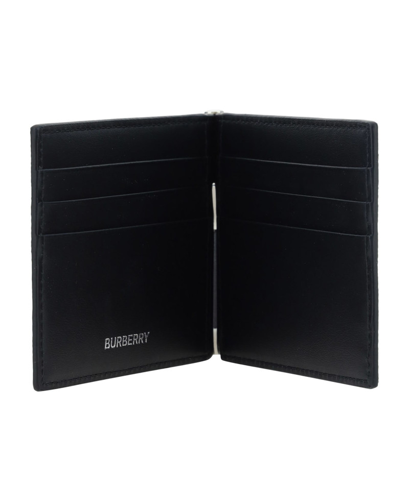 Burberry Chase Wallet outlook
