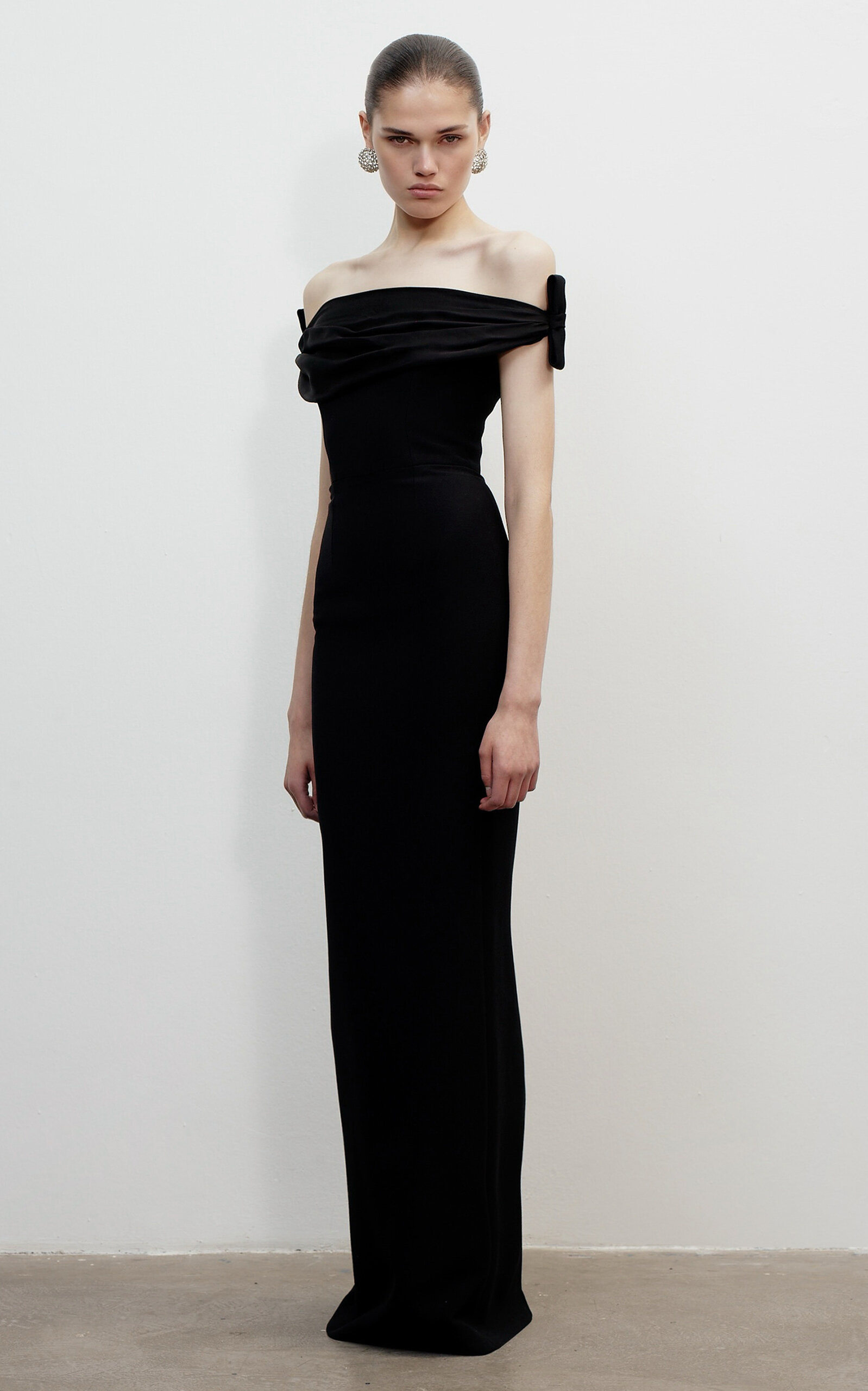 Livia Off-The-Shoulder Gown black - 3