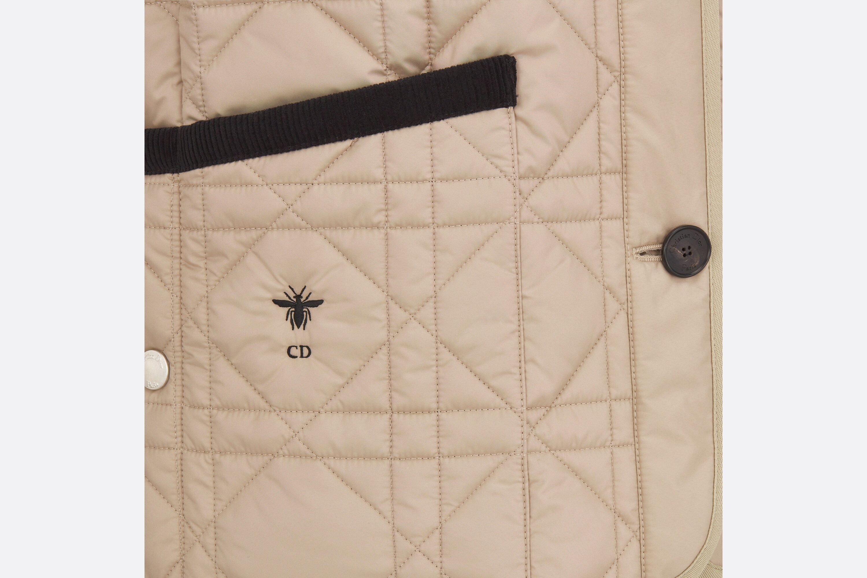 Macrocannage Sleeveless Vest - 3