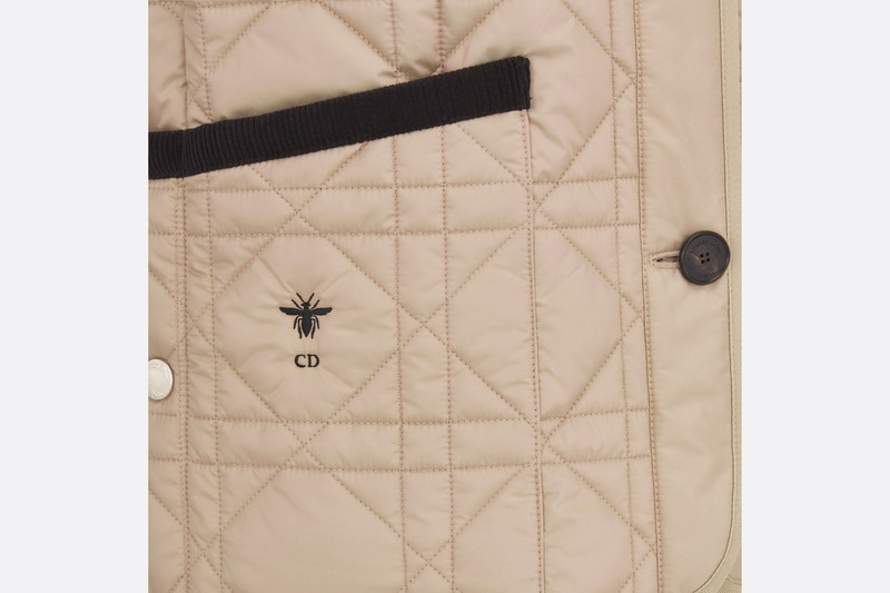 Macrocannage Sleeveless Vest 3