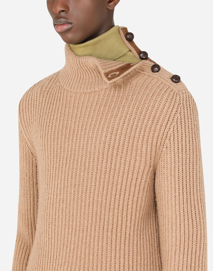 Turtle-neck sweater in camel wool - 4