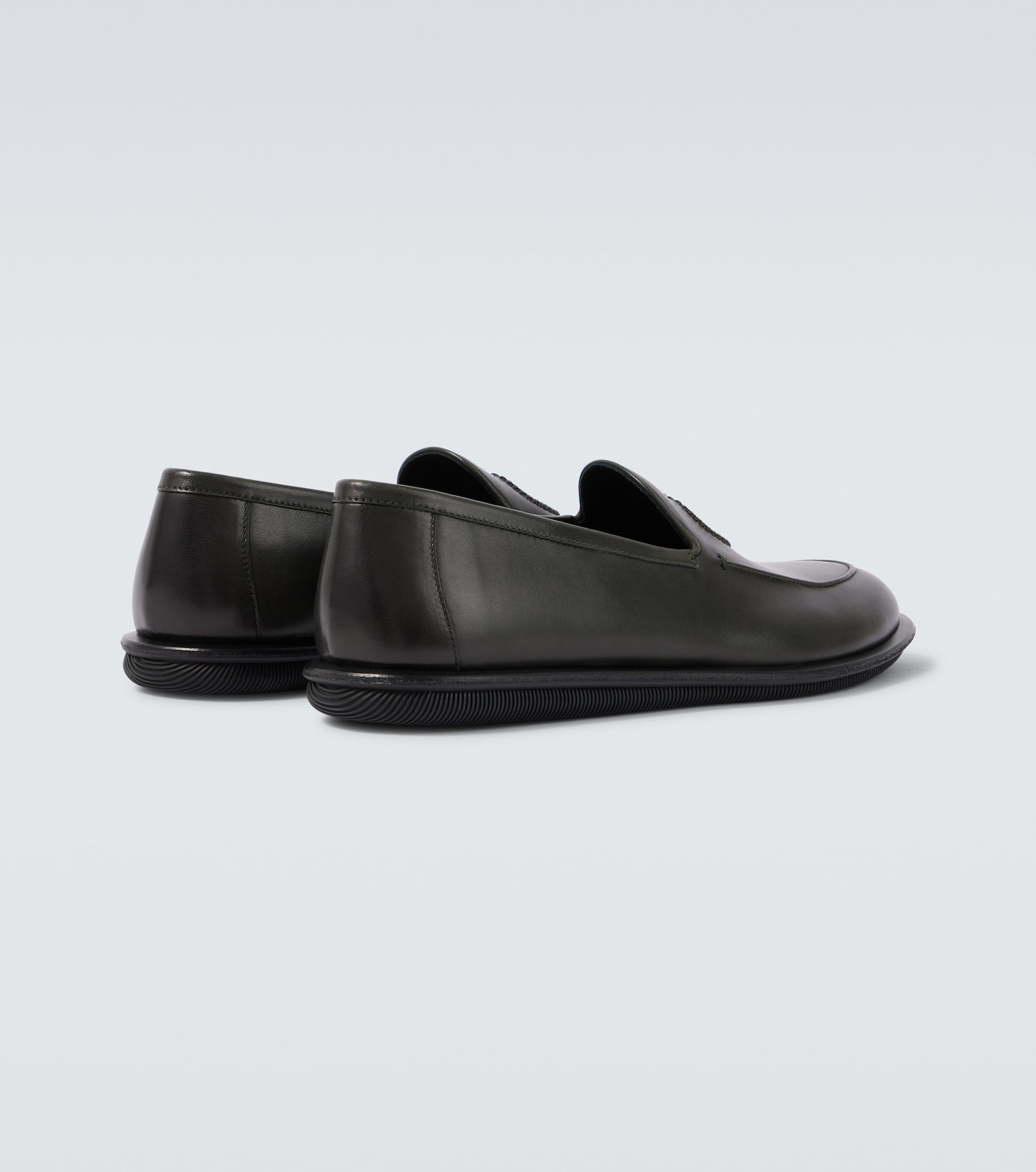 Embroidered logo leather loafers - 6