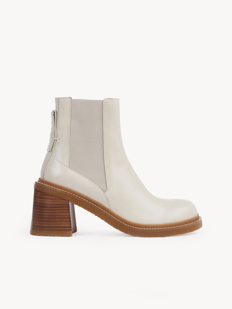 BONNI HEELED CHELSEA BOOT 1