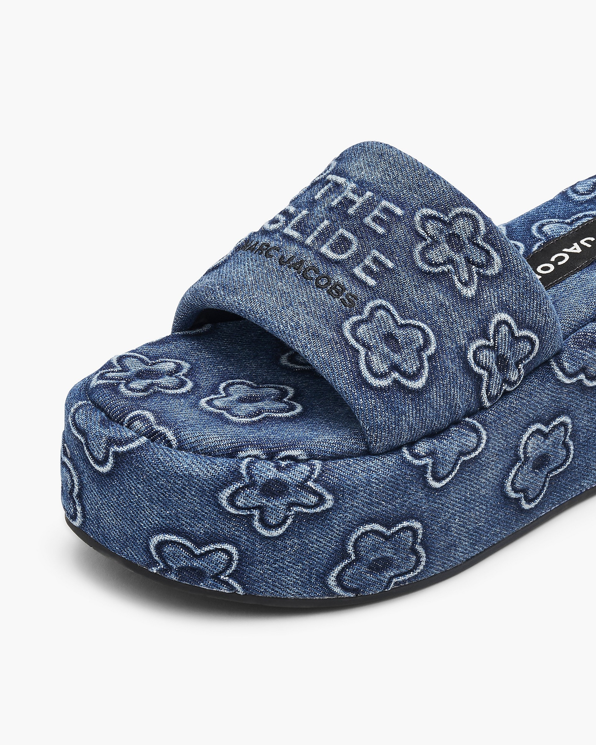 THE PUFFY DAISY DENIM PLATFORM SANDAL - 6