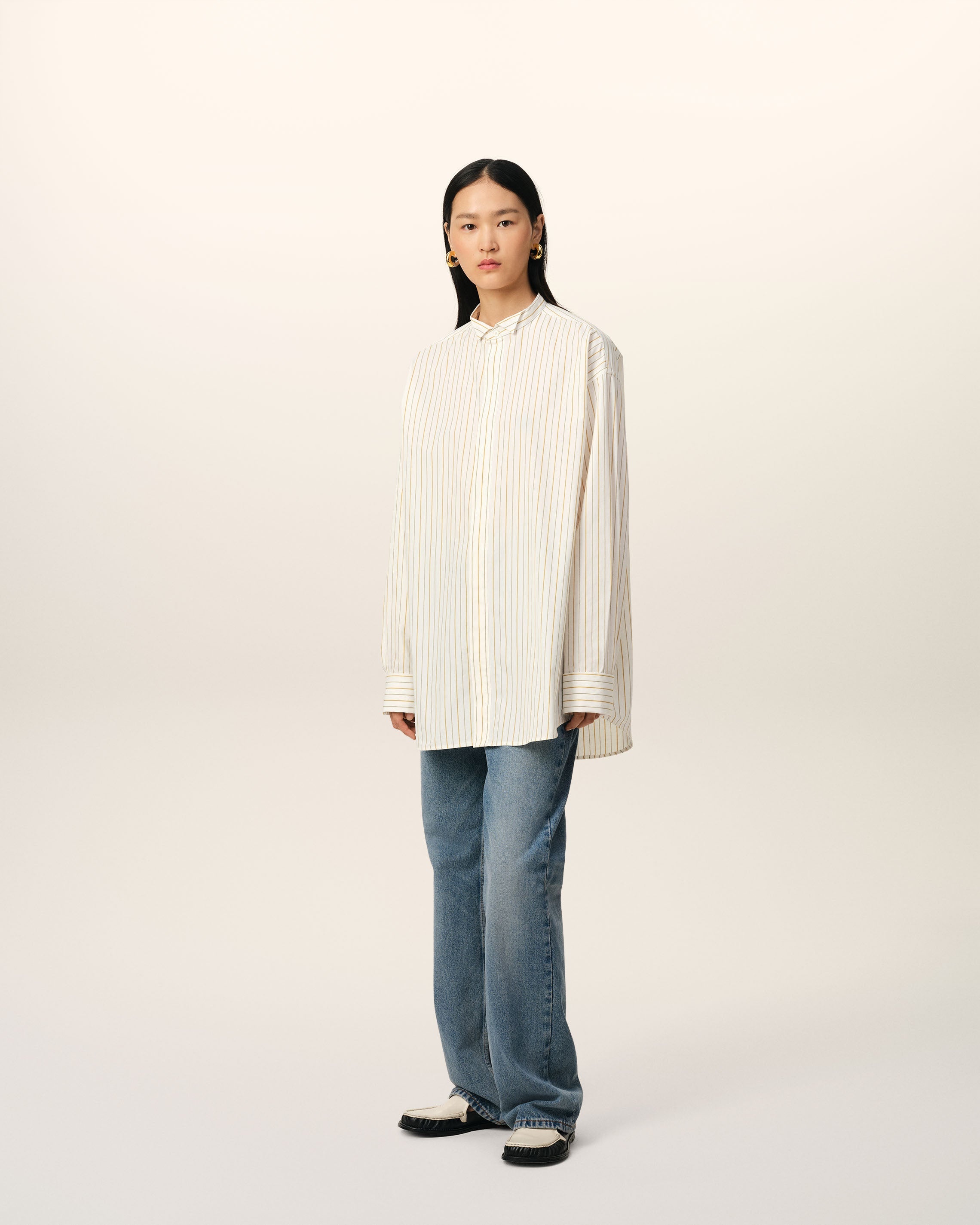 WHITE AND KHAKI COTTON WINGTIP COLLAR OVERSIZED SHIRT - 6