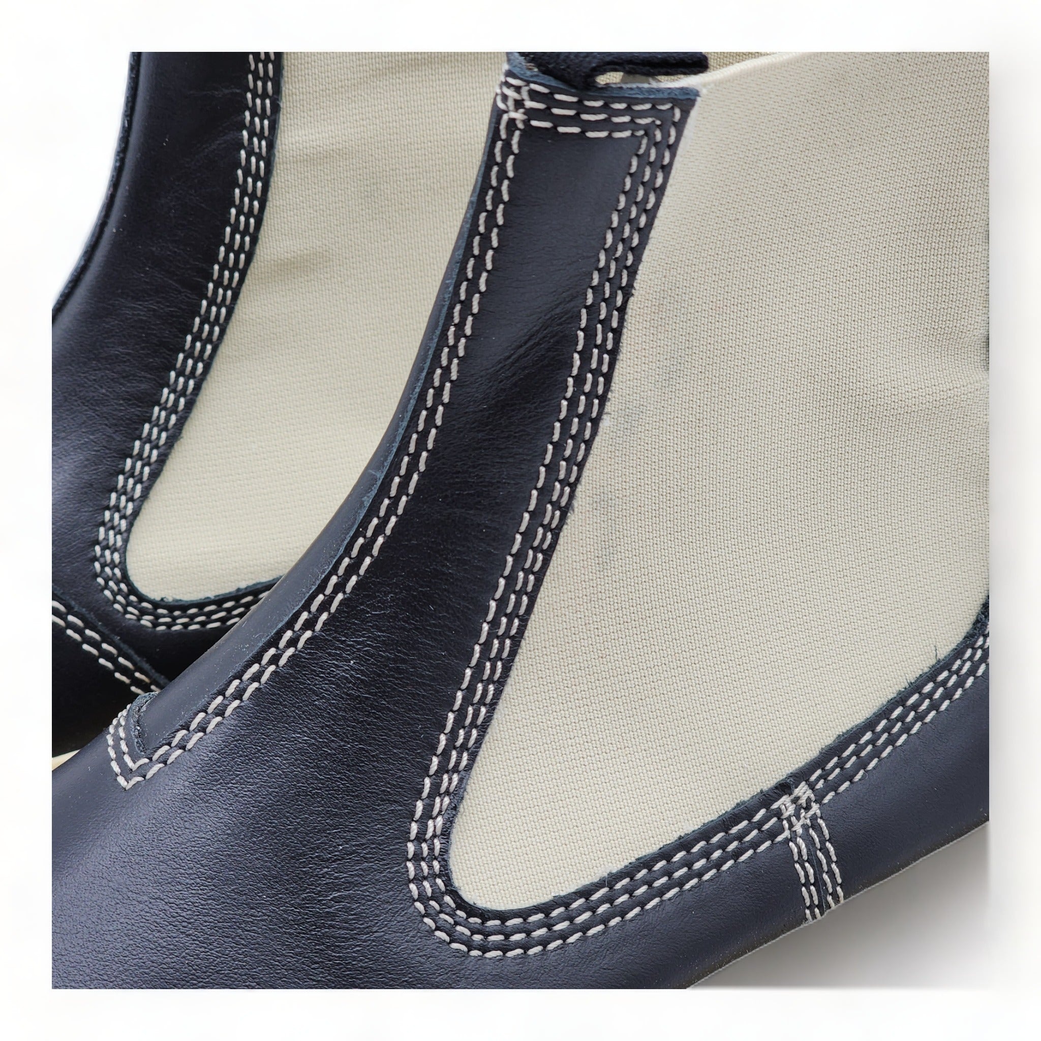MM6 Maison Margiela Round-toe Leather Ankle Boots - 4