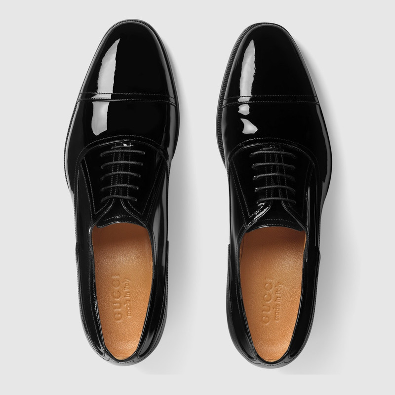 Patent leather lace-up shoe 3