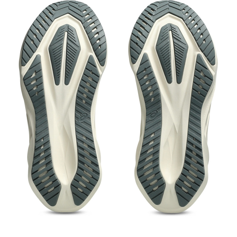 NOVABLAST 5 ASICS TRACK CLUB 7