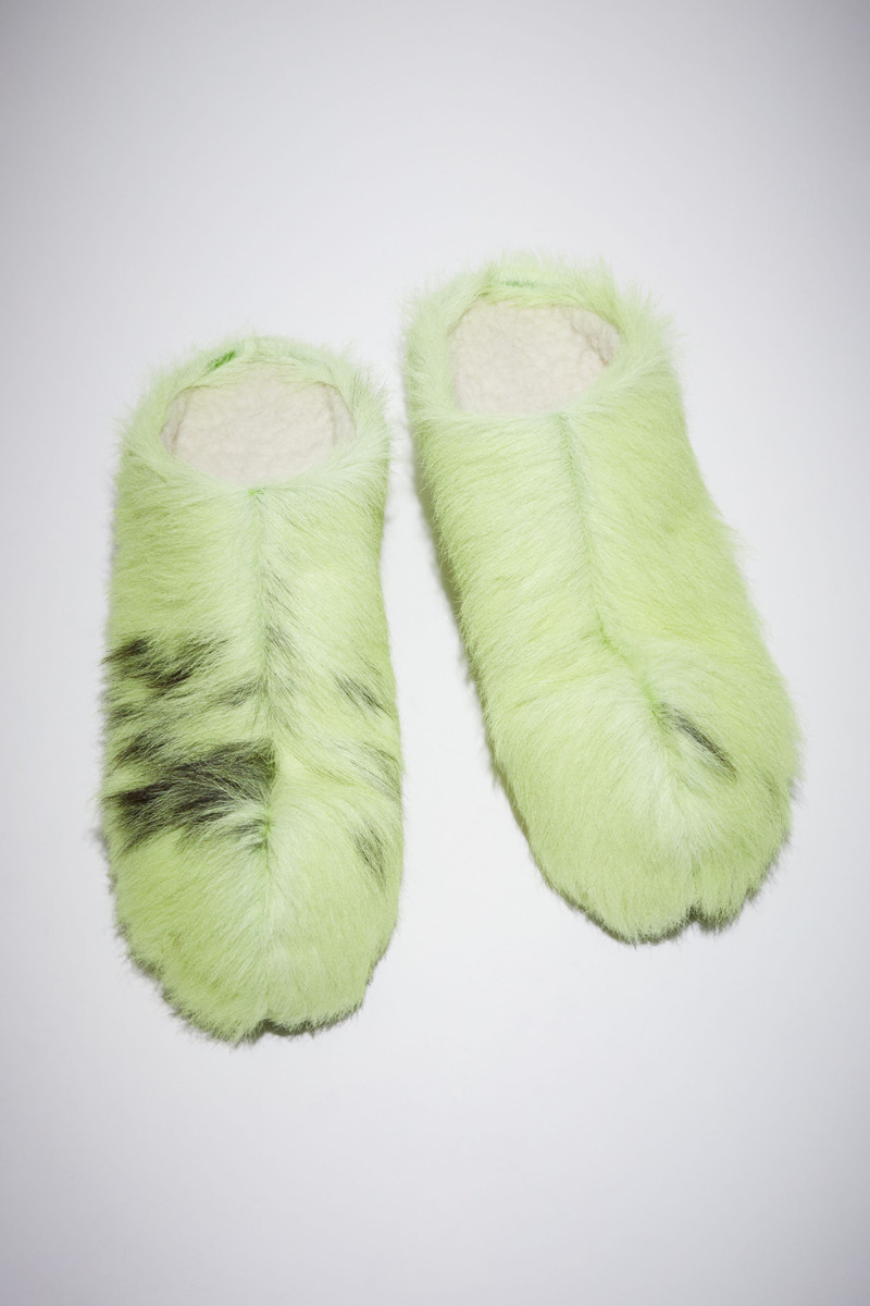 Studded fur mules - Neon green 3