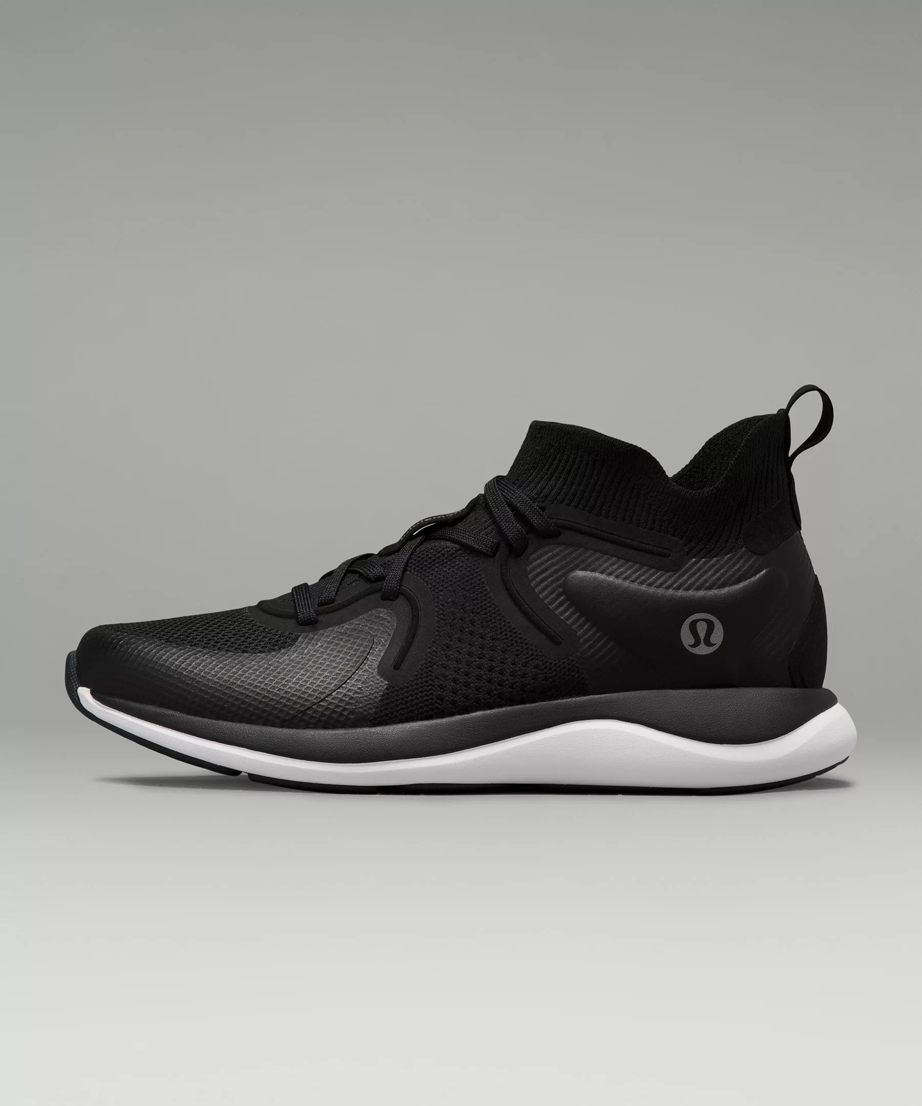 chargefeel 2 Mid Women's Workout Shoe - 5