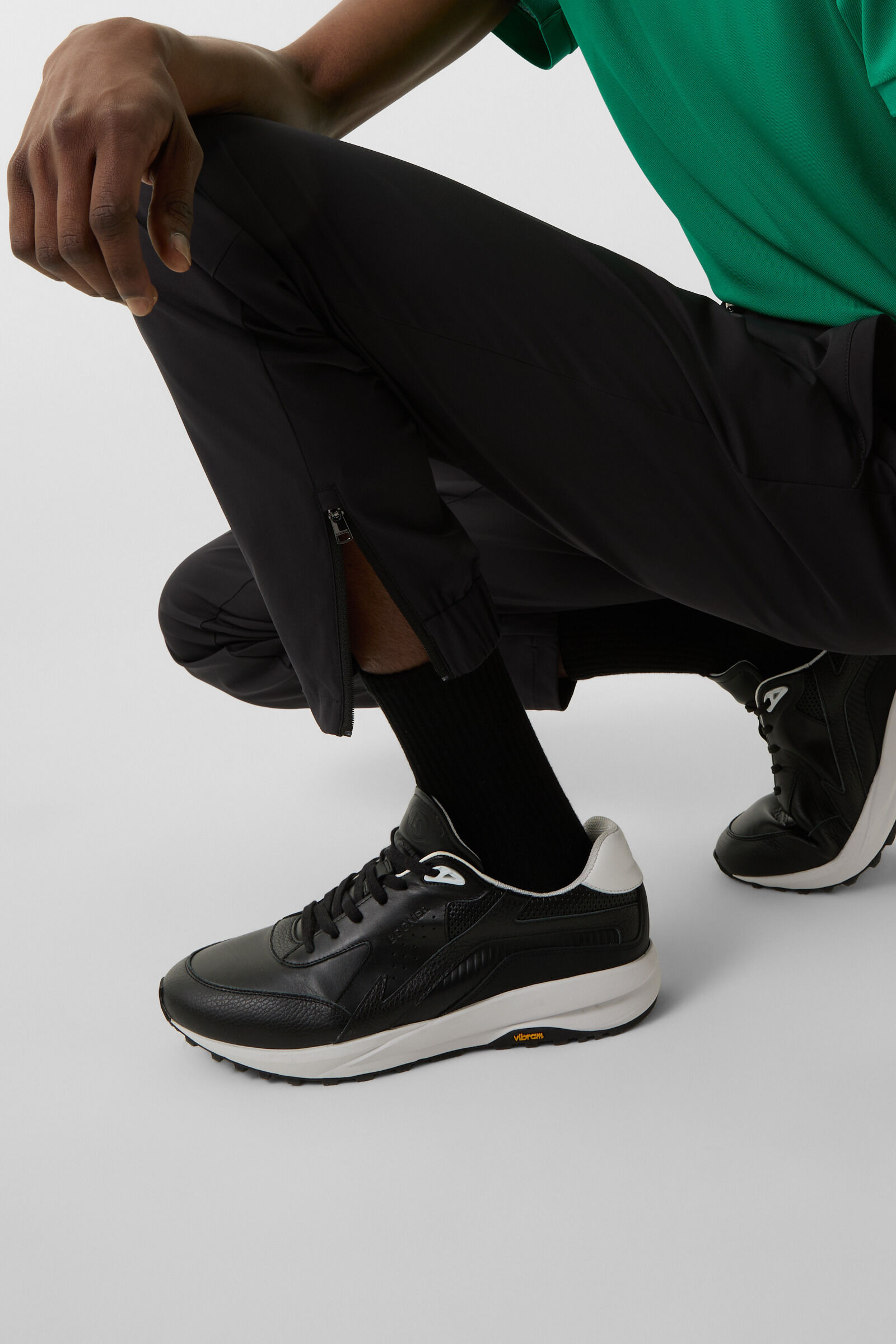 Akeno functional pants in Black - 6
