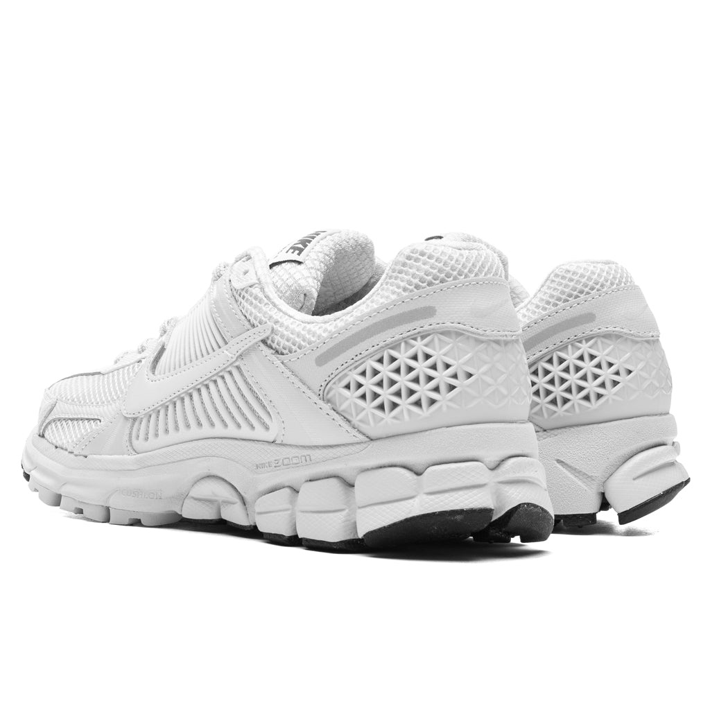 WOMEN'S ZOOM VOMERO 5 - WHITE/VAST GREY/BLACK - 3