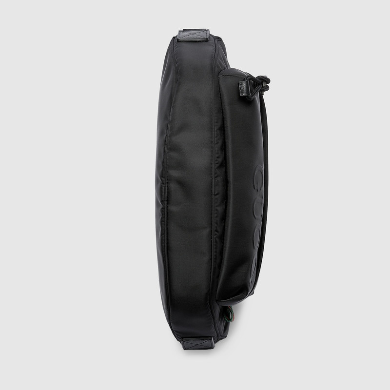 Small crossbody bag with Gucci logo 8