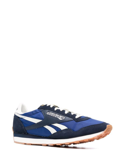 Reebok Classic Vector sneakers outlook