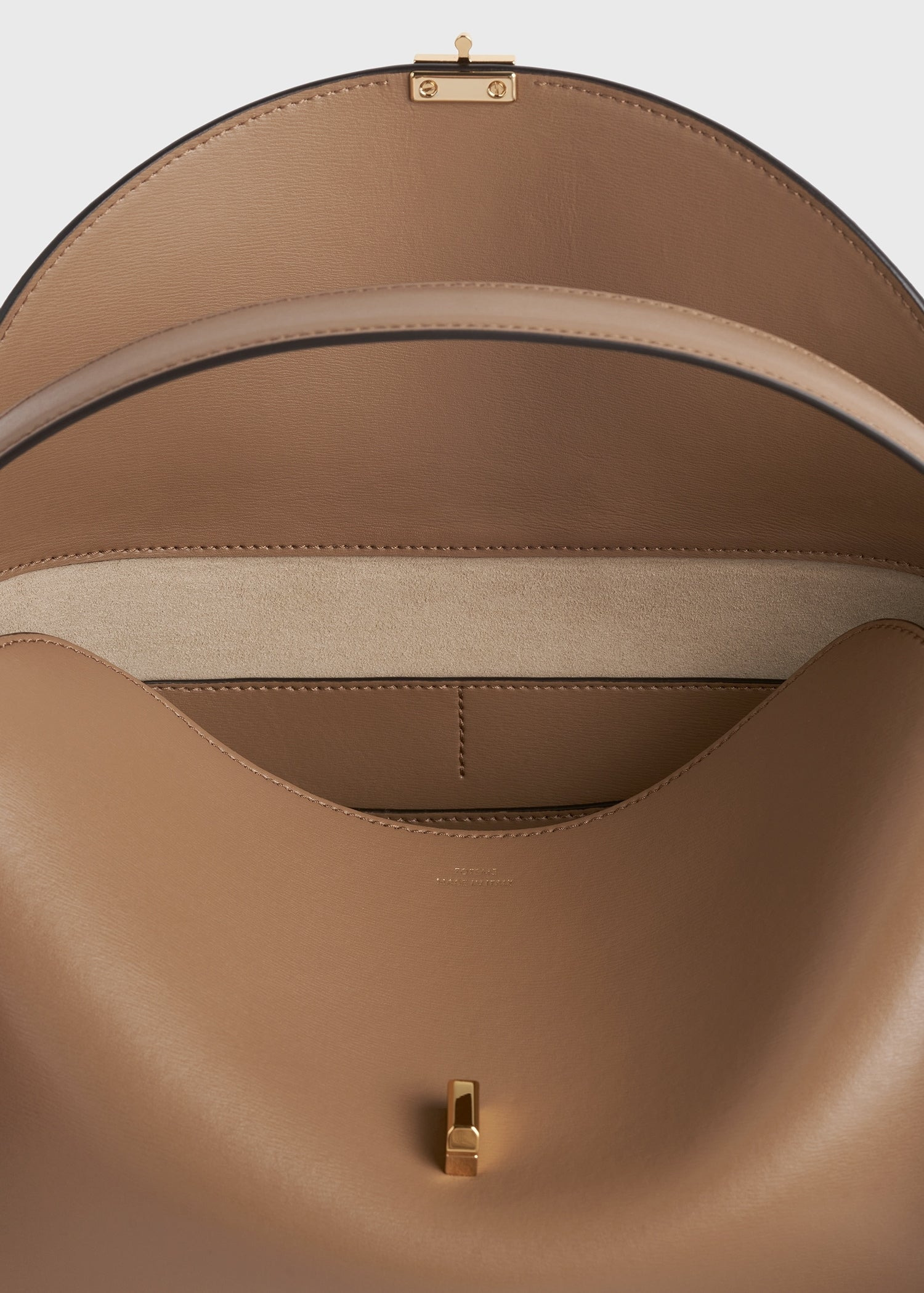 T-Lock leather top handle camel - 7