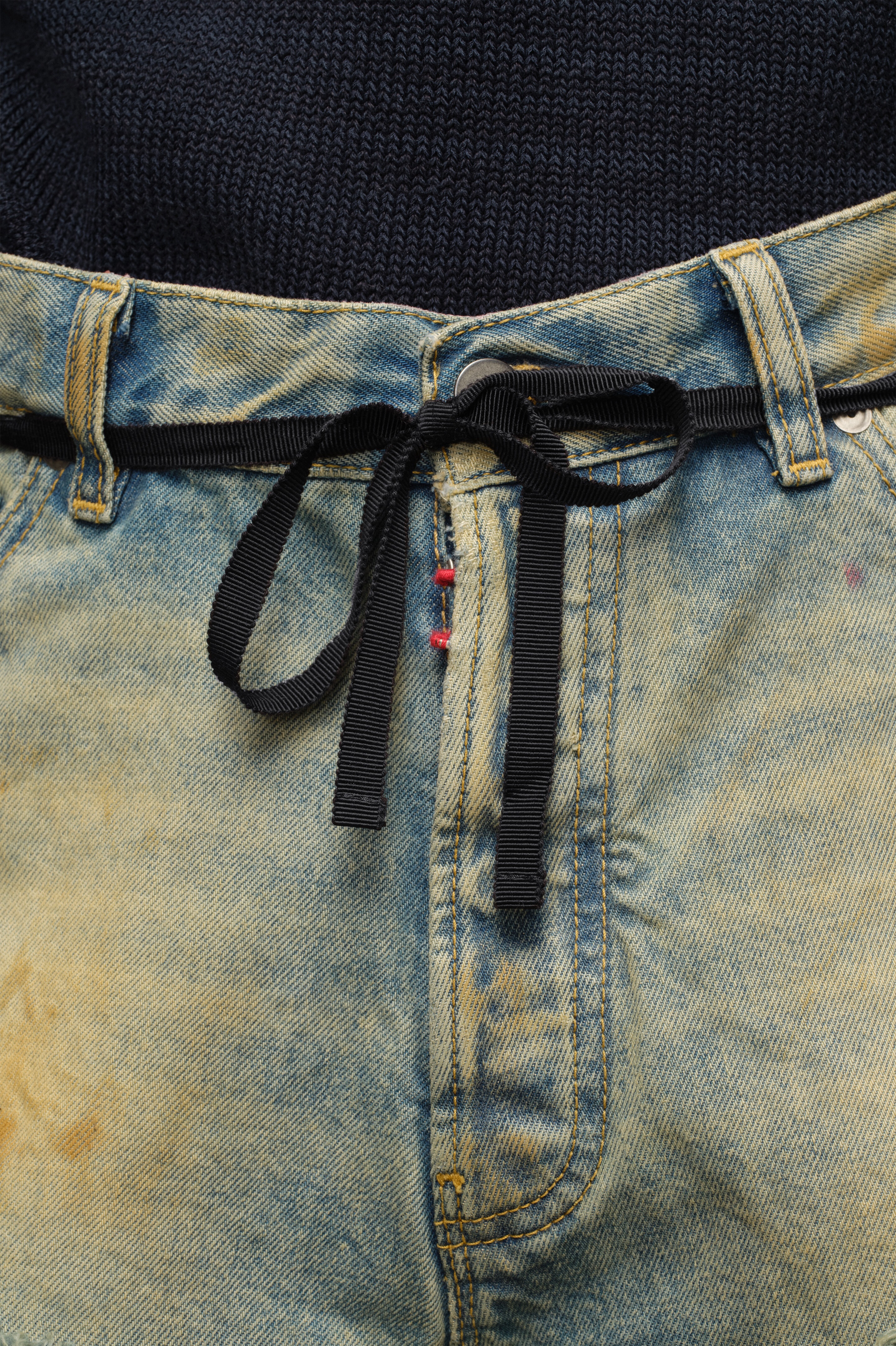 Distressed denim shorts - 3