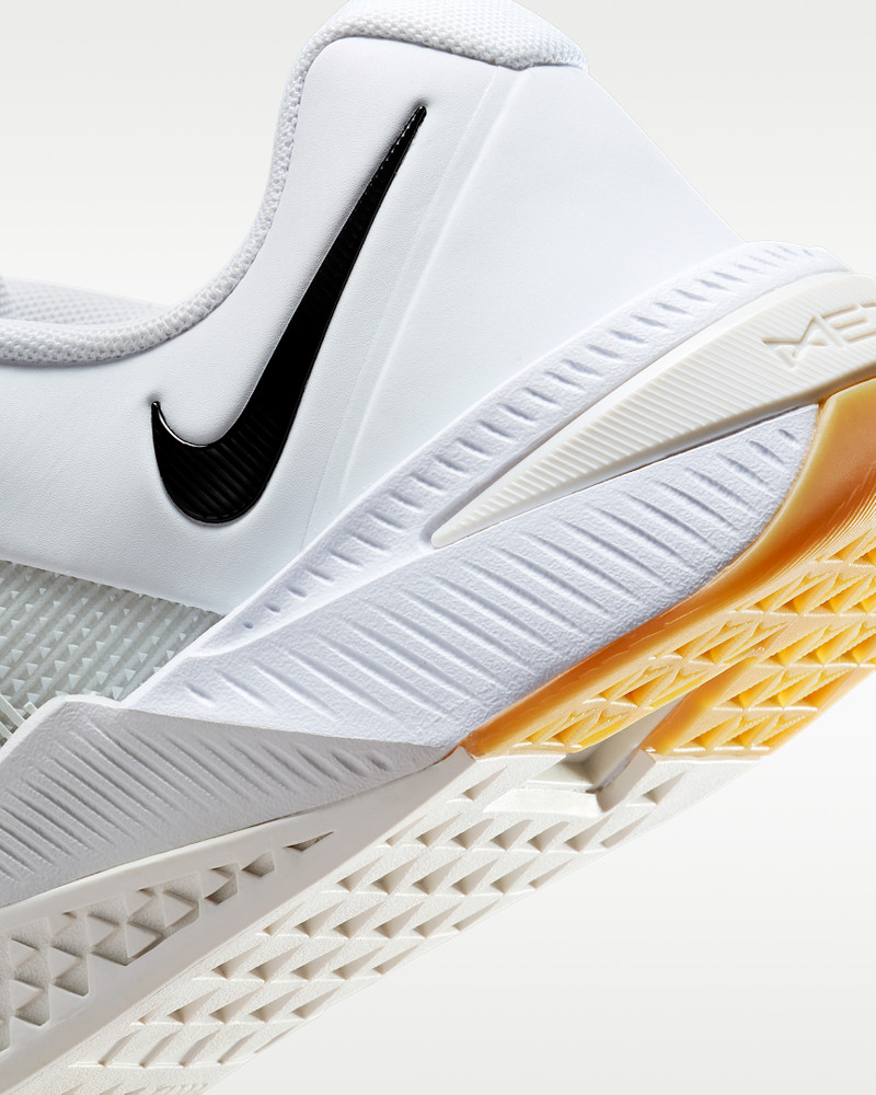 Nike Nike Metcon 10 Men's Workout Shoes outlook