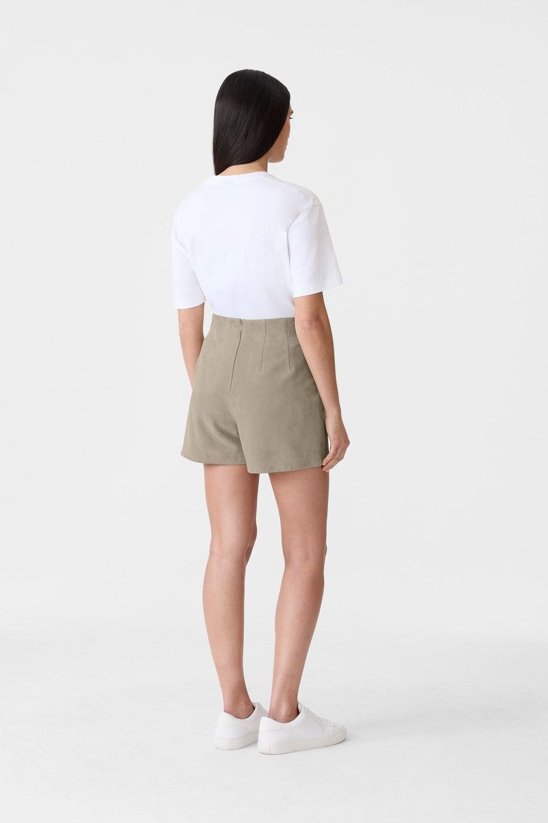 DAVA-SU Slim Suede Shorts 4