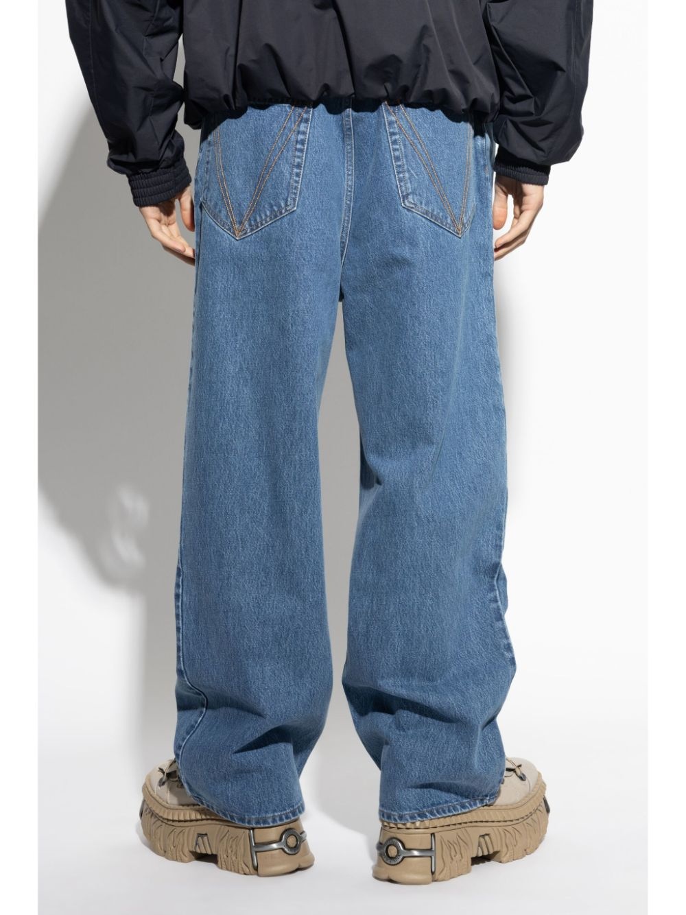 logo-stitch wide-leg jeans - 4
