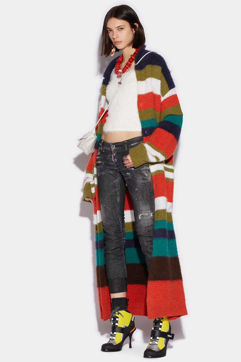 BLACK BURNING IN LOVE WASH JENNIFER CROPPED JEANS 1