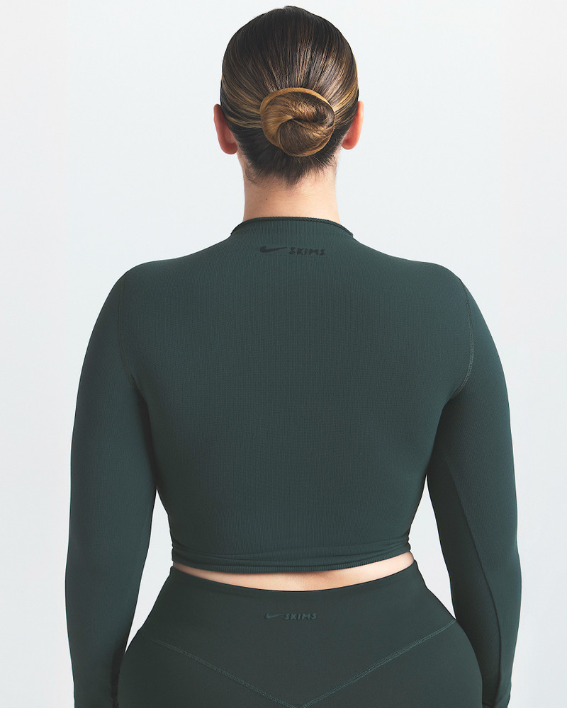 NikeSKIMS Vintage Seamless Women's Mock-Neck Crop Top 3