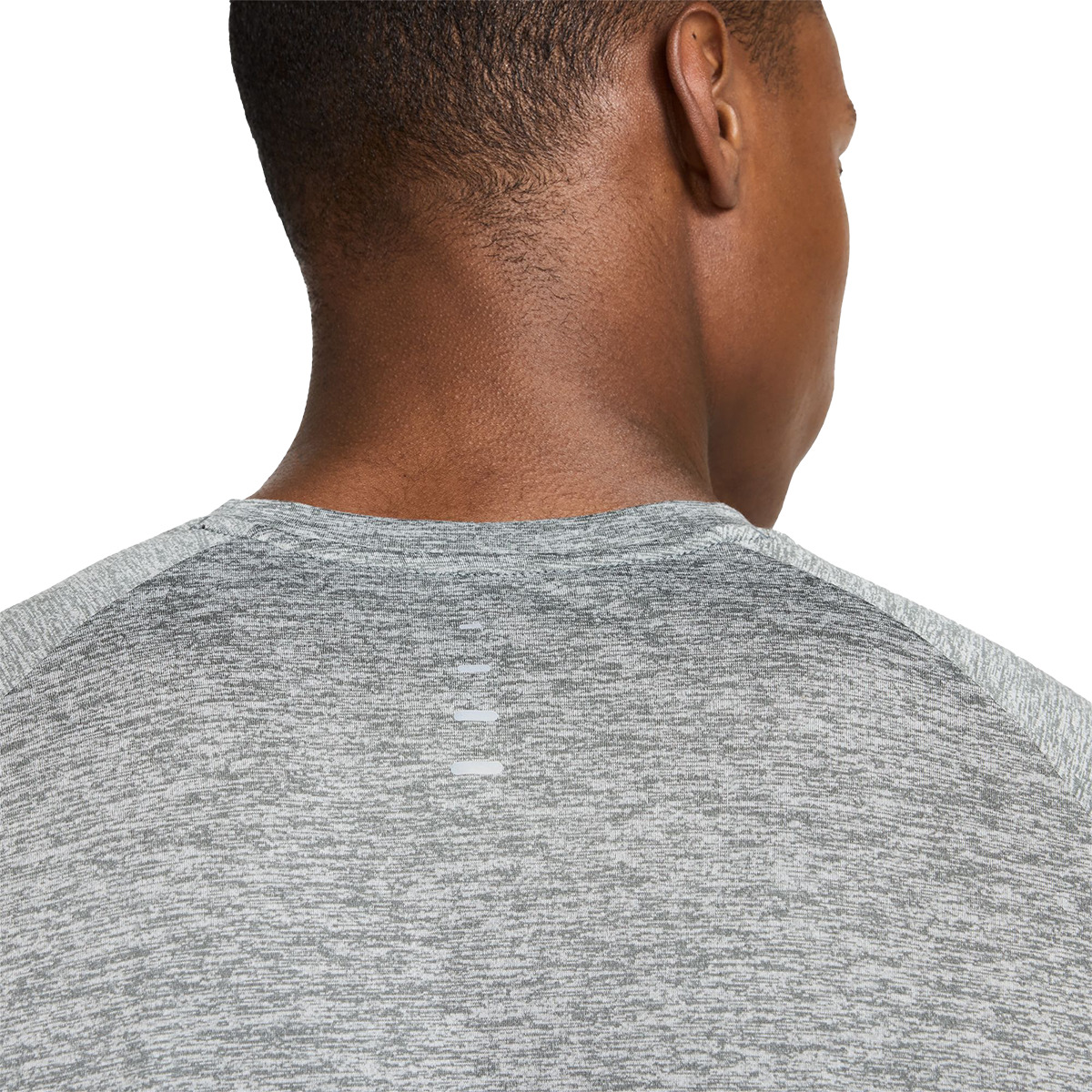 Nike Stride Shortsleeve - 6