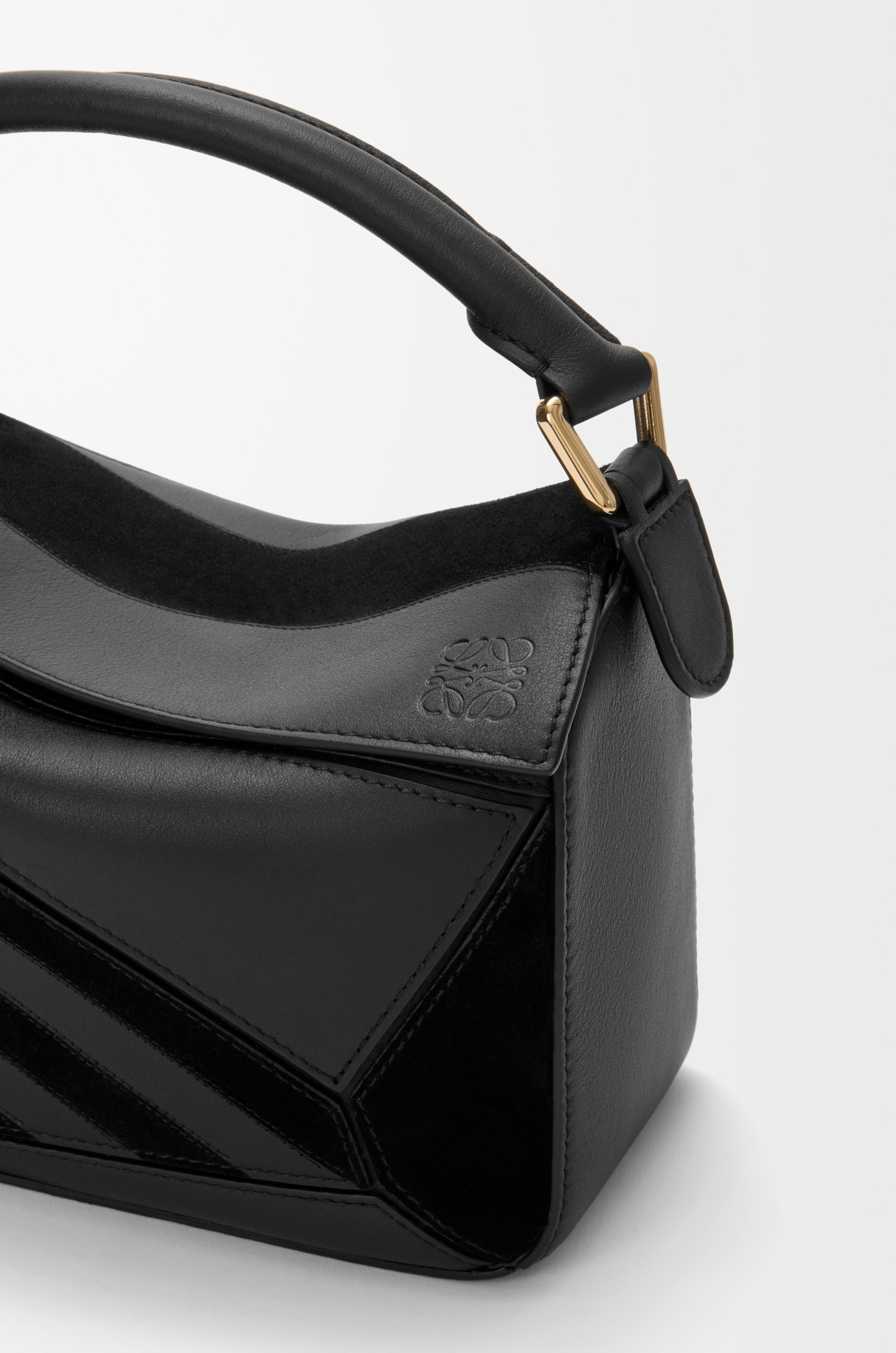 Small Puzzle bag in classic calfskin and suede - 10