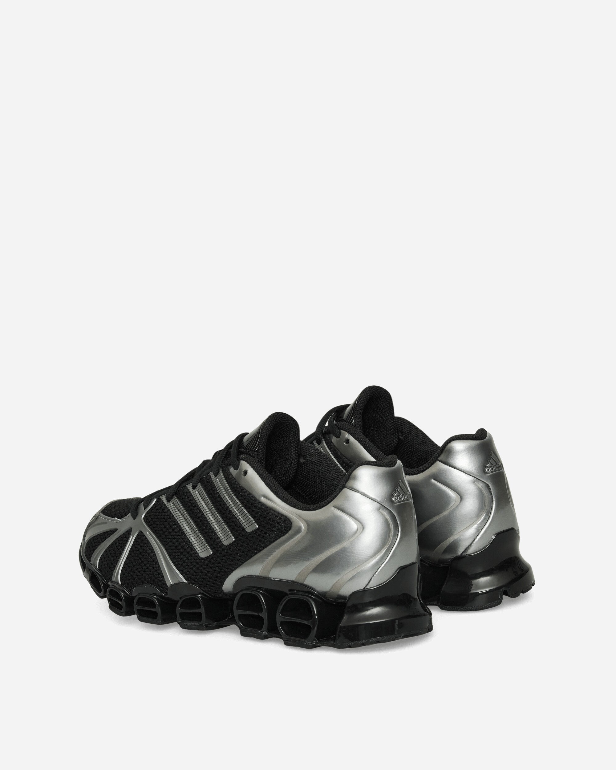 Women's Mega Ghostride Sneakers Core Black / Iron Metallic - 4