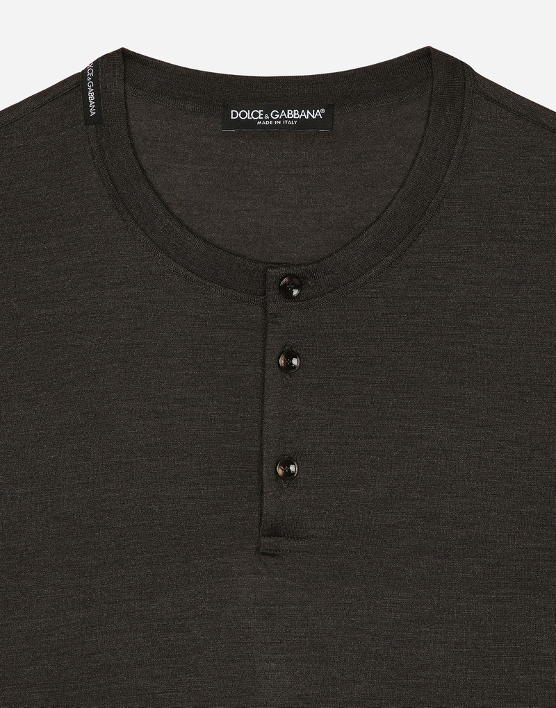 Short-sleeved silk T-shirt 3