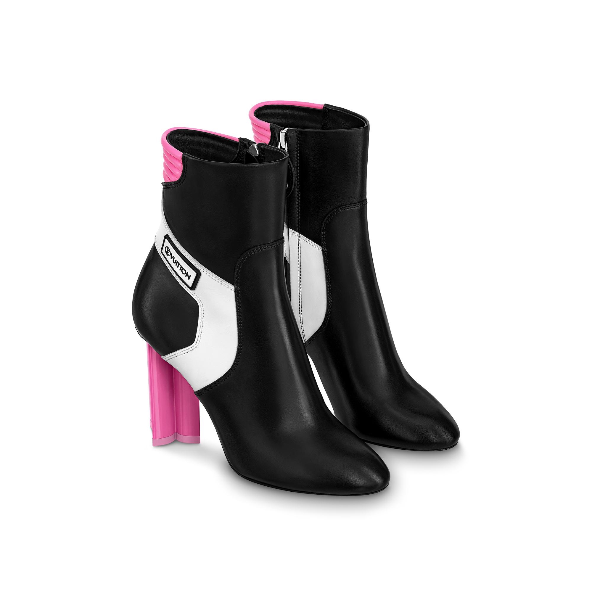 Silhouette Ankle Boot - 4