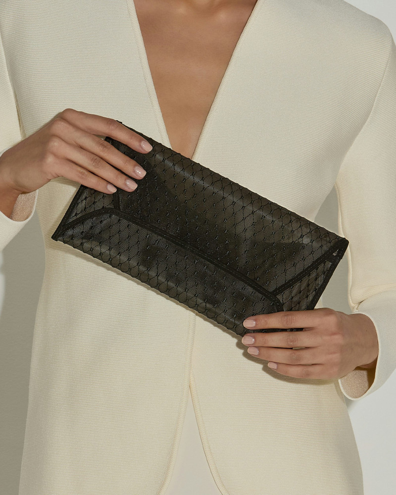 Sheer Clutch 4
