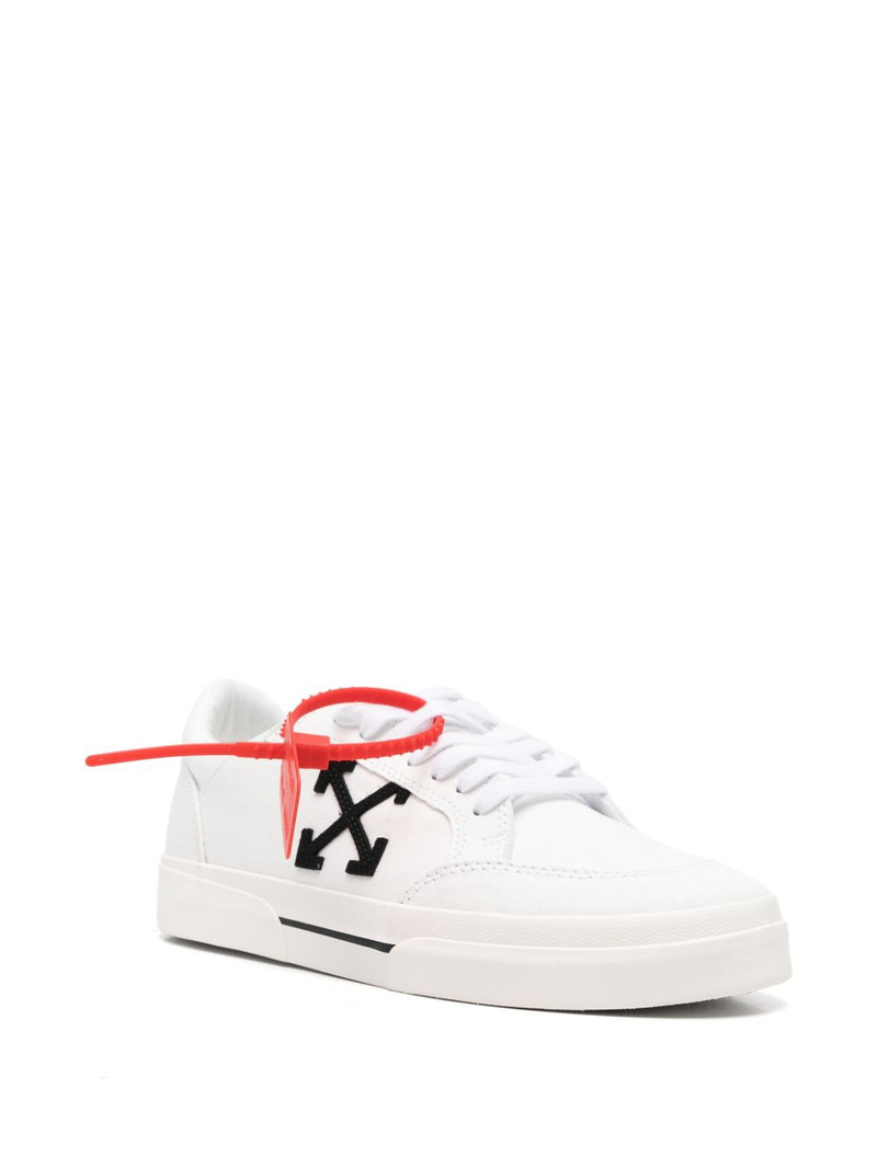 Off-White Vulcanized low sneakers outlook