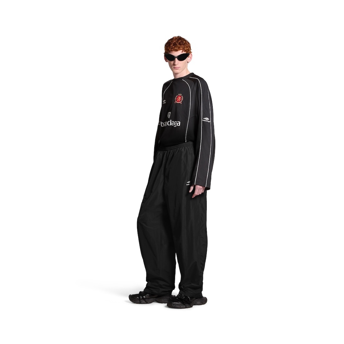 Men's Soccer Tracksuit Pants in Black - 2