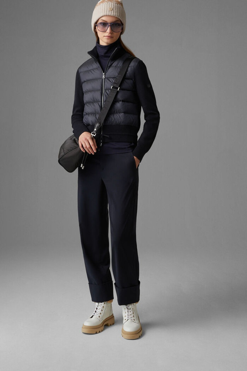 Morzine Sole Shoulder bag in Black 7