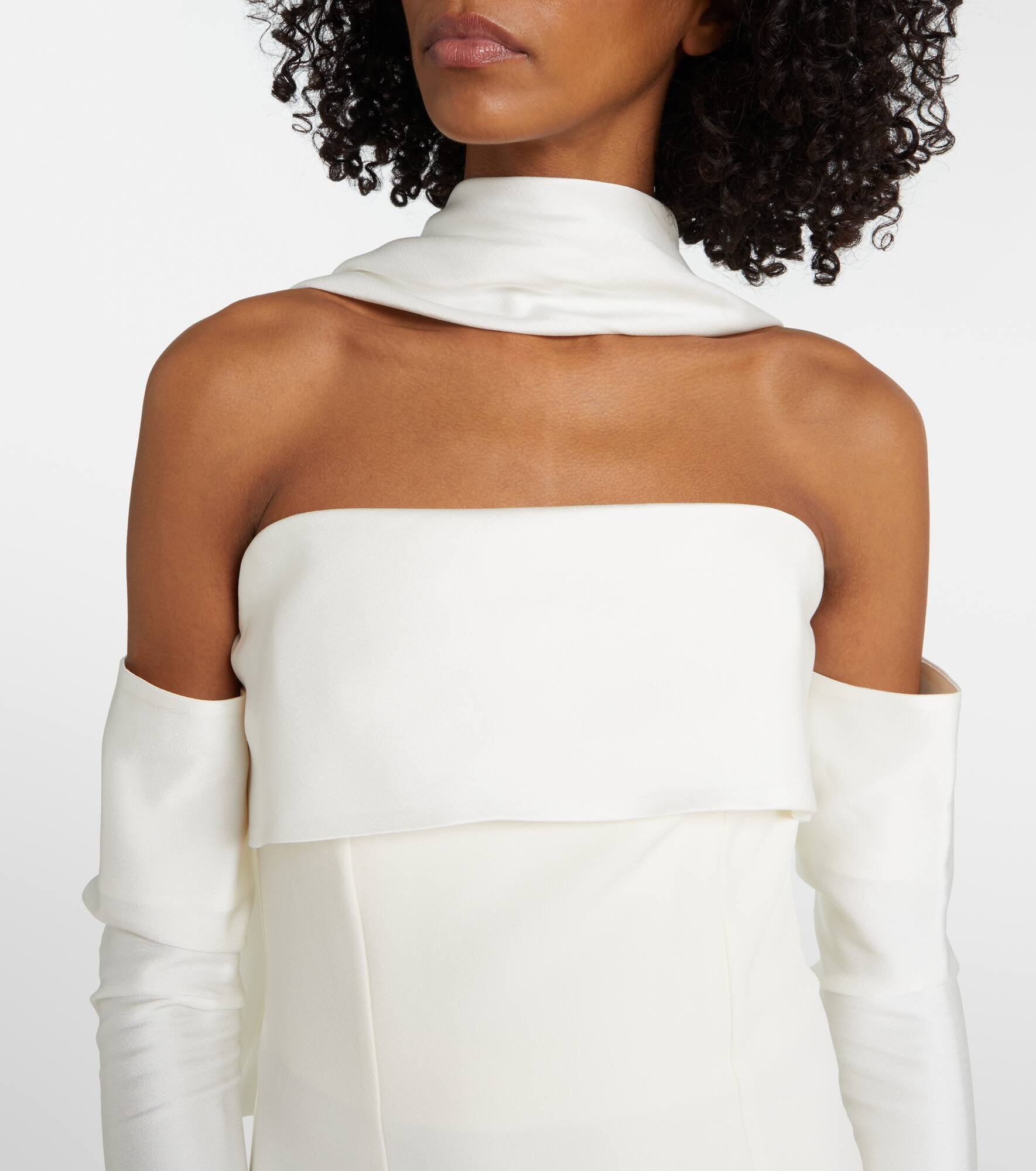 Roshana sash crêpe gown with gloves - 4