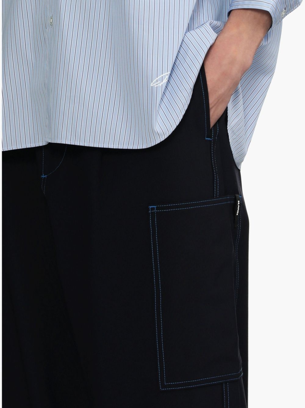 contrast-stitching wide-leg trousers - 5