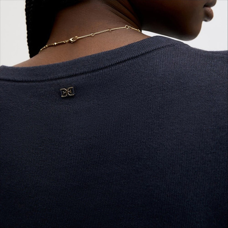 V-Neck Short Sleeve Sweater 7