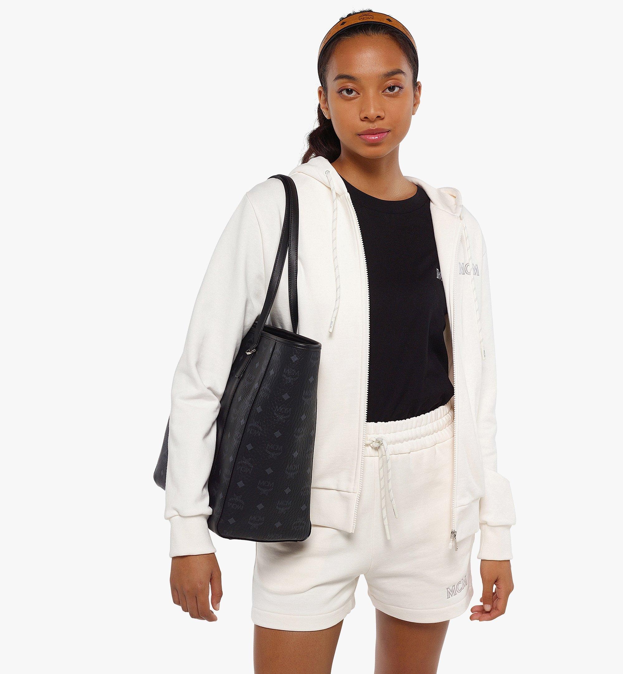 Aren Shopper in Visetos - 2