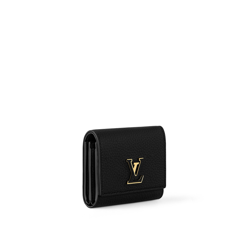 Louis Vuitton Capucines Tiny Wallet outlook