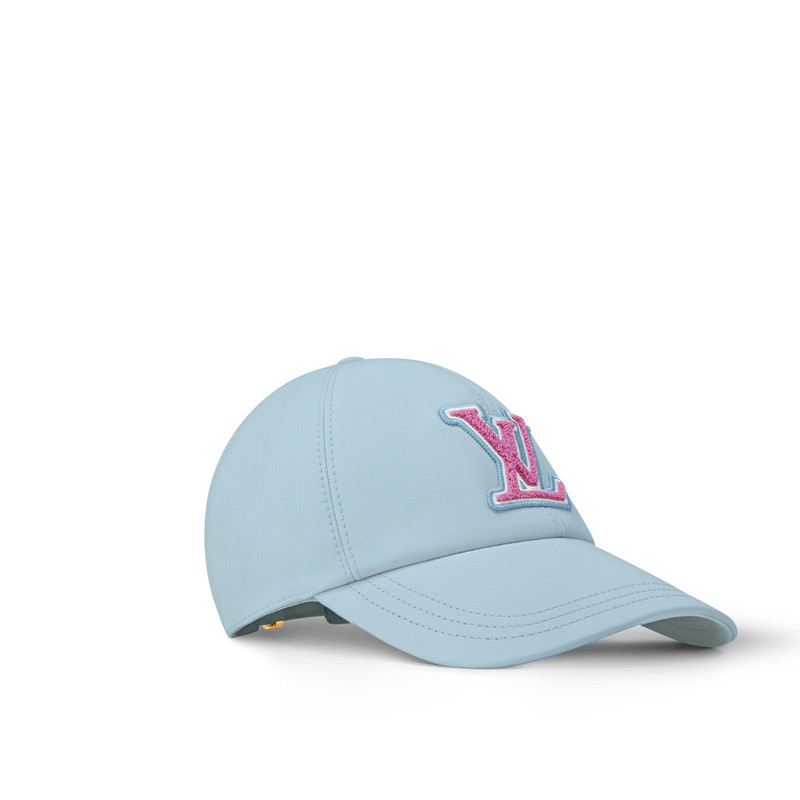 Louis Vuitton LV Signature Cap outlook