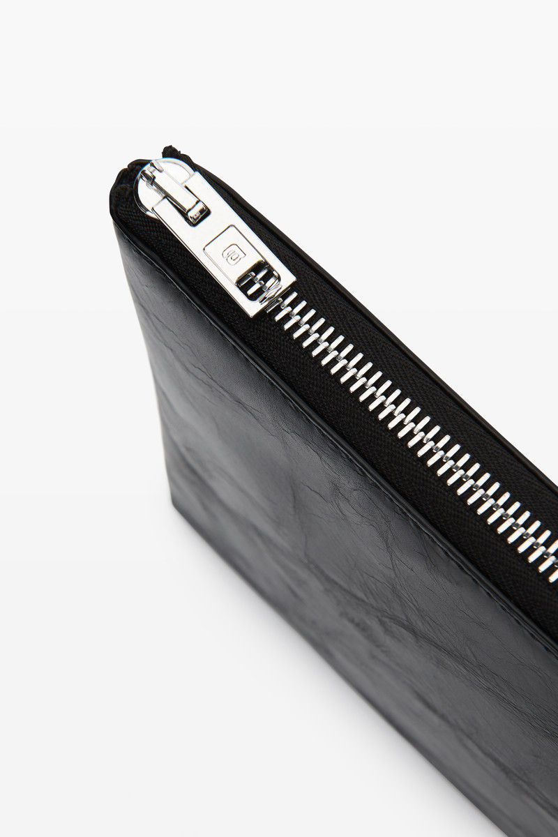 zip pouch in crackle patent leather 5